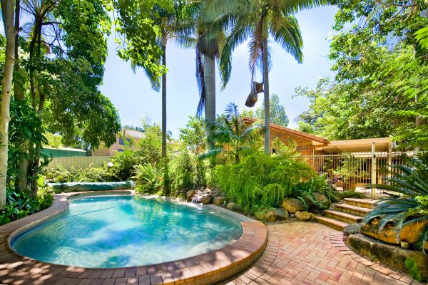 Cost of Pool Patio Paving in Englewood